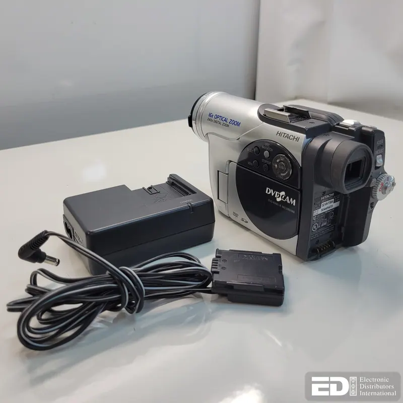Hitachi DZ-MV730A DVDCam DVD Camcorder With DZ-ACS2 Charger and AC Adapter. Used.